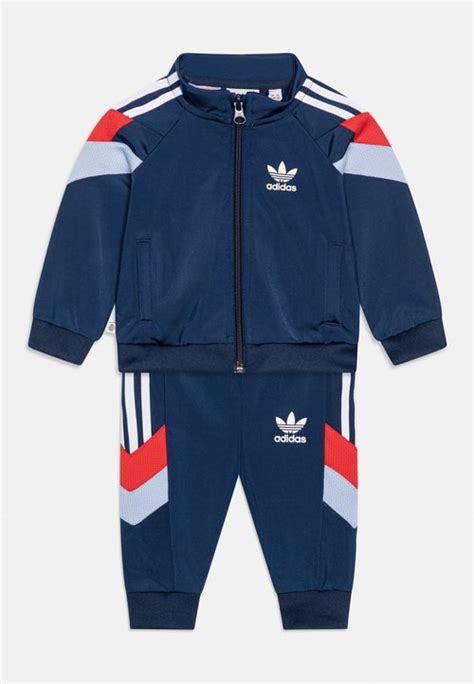 adidas barneklær barne.